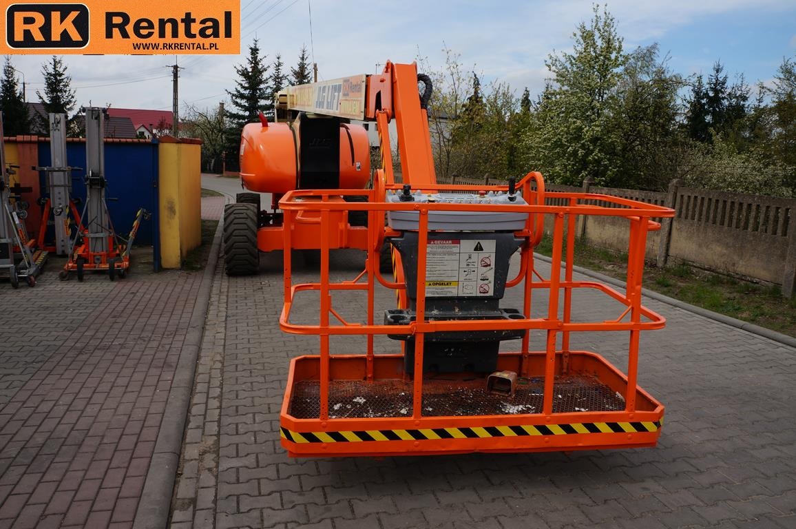 JLG 800AJ